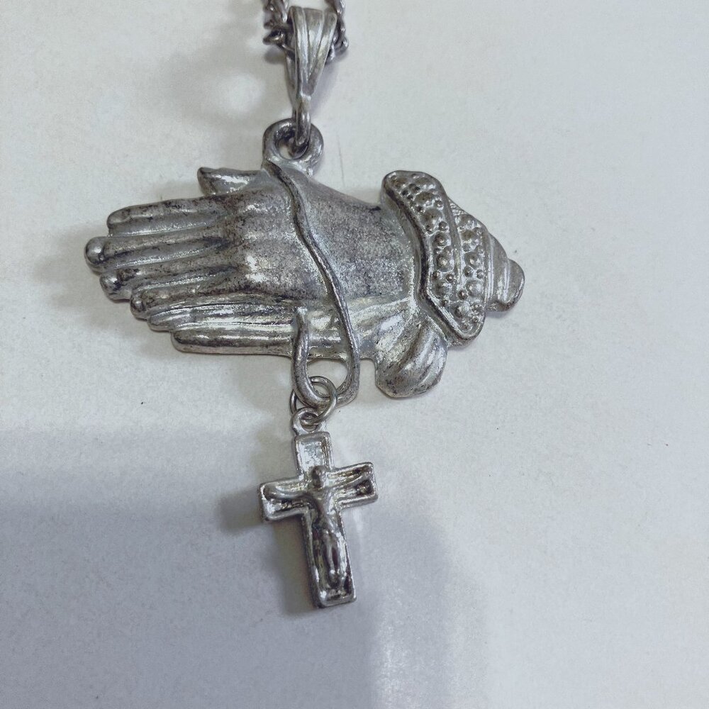 Praying hands and cross pendant vintage necklace